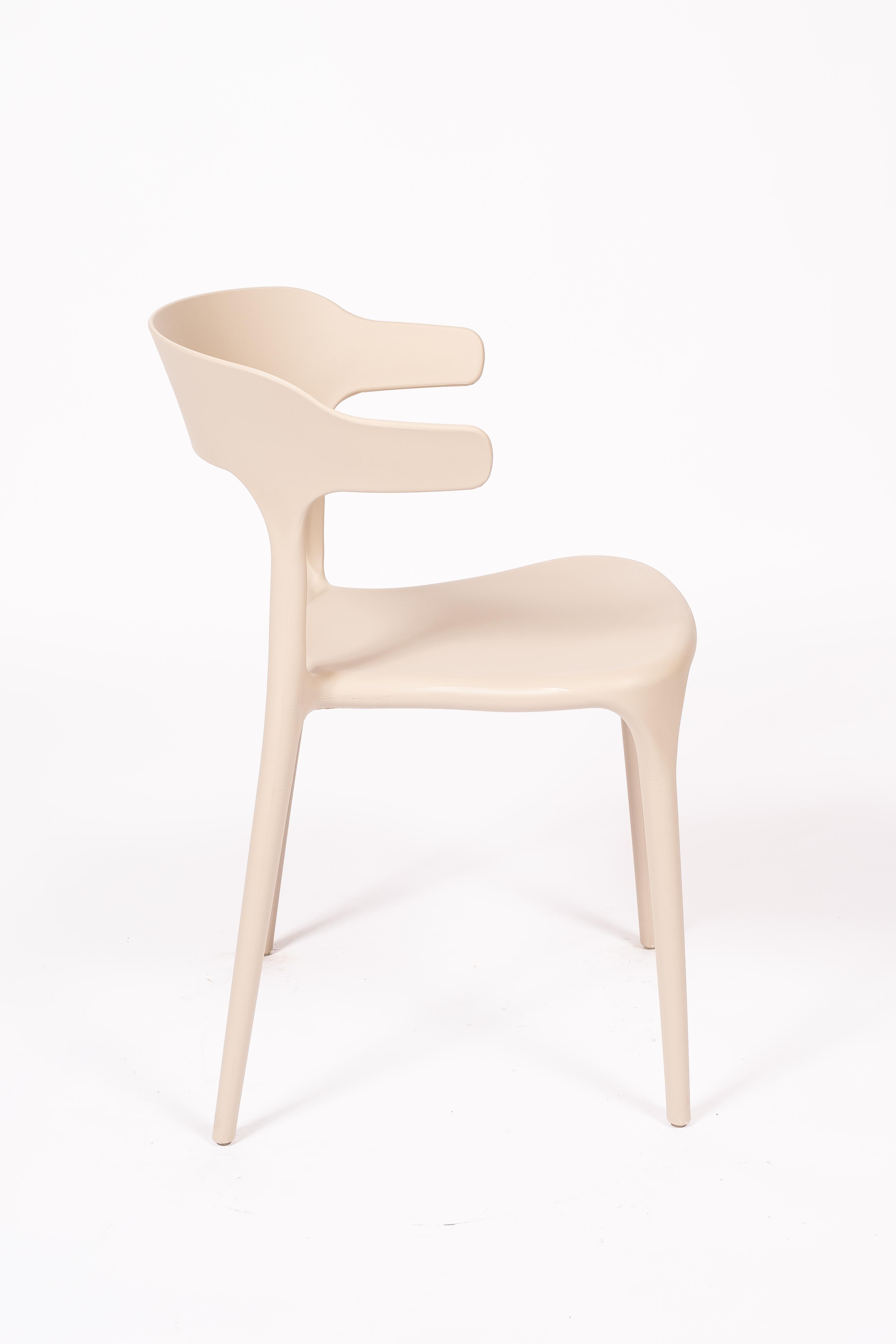 Luna - Stackable Chair – Modern Plastic Chair for Indoor & Outdoor – Terrace, HORECA & Garden Use - Beige