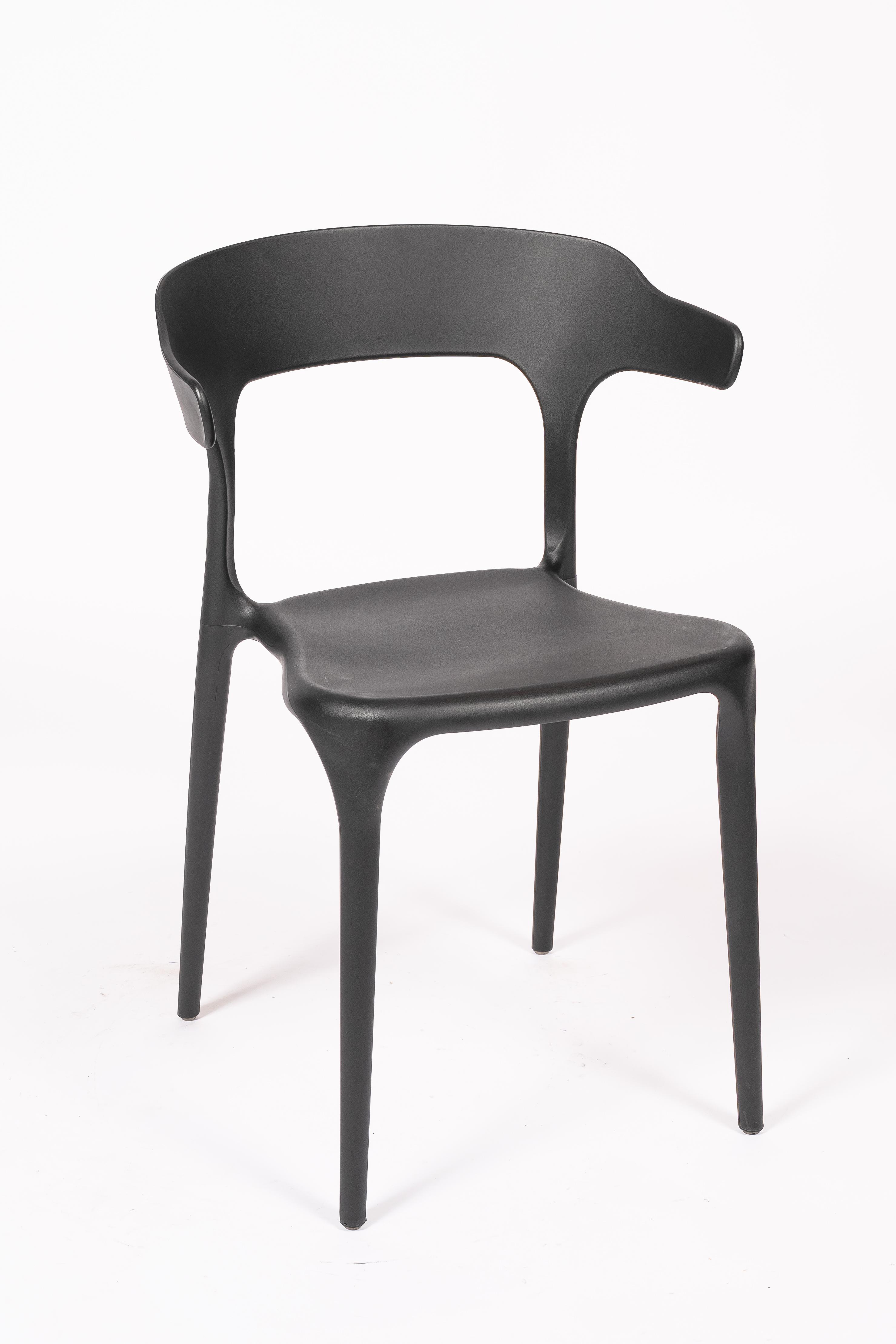Luna - Stackable Chair – Modern Plastic Chair for Indoor & Outdoor – Terrace, HORECA & Garden Use - Black