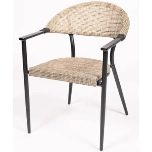 PESARO PESARO | Outdoor Chair in Beige Woven Synthetic Rattan with Armrests – Black Metal Frame – Stackable – Perfect for Garden, Terrace, Café & Restaurant